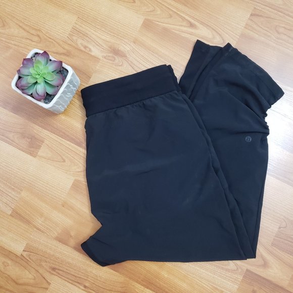 Lululemon Stretch High-Rise Pant 7/8 Length Black Crop Sz 12 - Picture 3 of 12